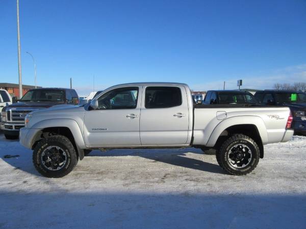 2006 Toyota Tacoma Double Cab Long Bed V6 Auto 4WD for sale in Moorhead, ND – photo 2