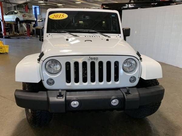 2015 JEEP WRANGLER UNLIMITED RUBICON 4WD LEATHER! REMOTE START! NAV! for sale in Coopersville, MI – photo 2