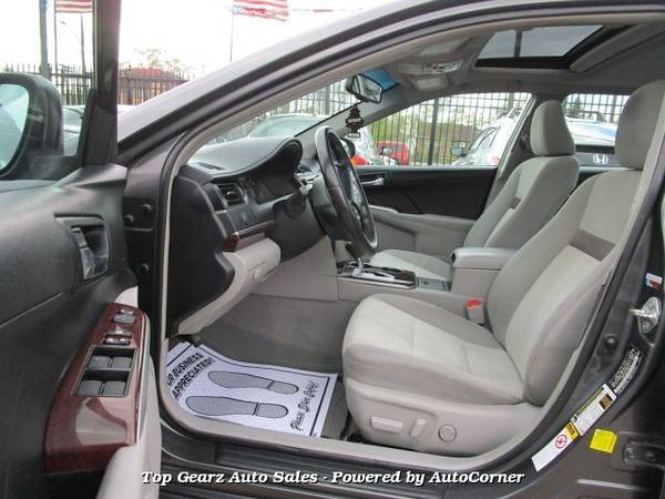 2013 Toyota Camry XLE 6-Speed Automatic - - by dealer for sale in Detroit, MI – photo 15