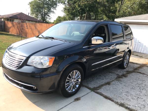 2013 Chrysler Town Country - cars & trucks - by owner - vehicle... for sale in Wayland, MI