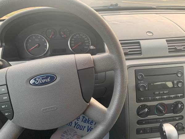 2006 Ford Five Hundred LOW MILES RUNS GREAT $2400 - cars & trucks -... for sale in Warrenville, IL – photo 12