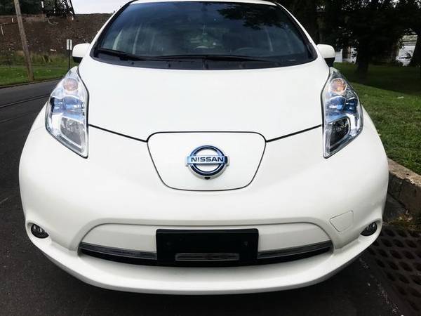 2013 Nissan LEAF - Financing Available! - cars & trucks - by dealer... for sale in Morrisville, NY – photo 8