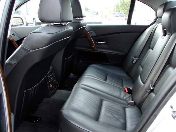 2007 BMW 5 Series 4dr Sdn 525i RWD . The Lowest Financing Rates In... for sale in South Bend, IN – photo 22