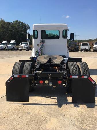 Single Axle Day Cab - cars & trucks - by dealer - vehicle automotive... for sale in Cullman, MS – photo 4