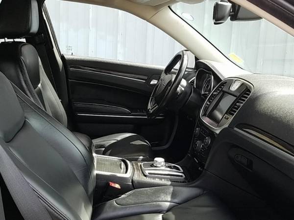 *2016* *Chrysler* *300-Series* *Limited* for sale in Spokane, OR – photo 10