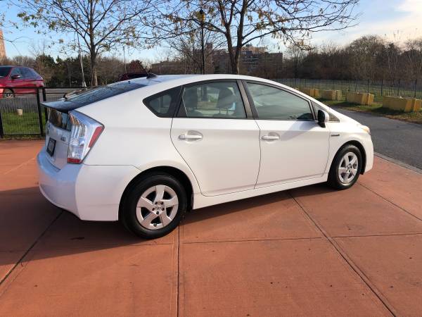 2011 TOYOTA PRIUS - - by dealer - vehicle for sale in Brooklyn, NY – photo 2