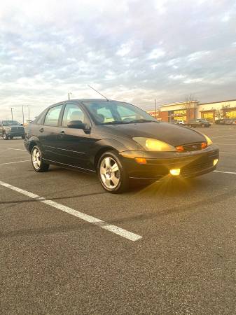 04 Ford Focus - cars & trucks - by owner - vehicle automotive sale for sale in Philadelphia, PA