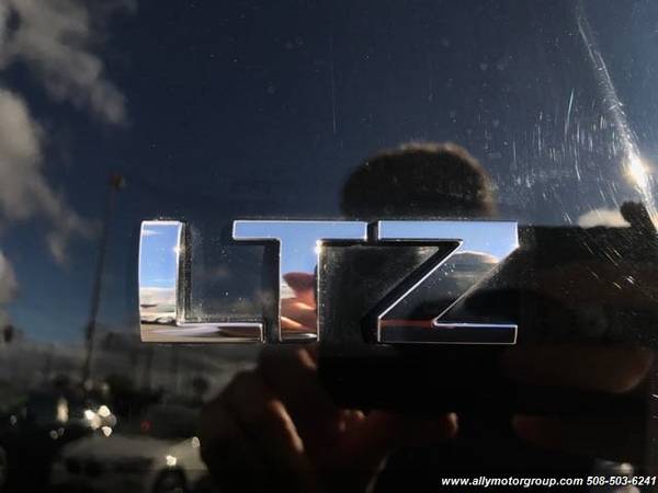 2012 Chevrolet Avalanche LTZ for sale in Seekonk, MA – photo 17