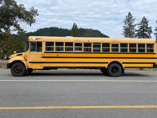 High top ) International school bus 7015 - - by for sale in Other, OR – photo 3