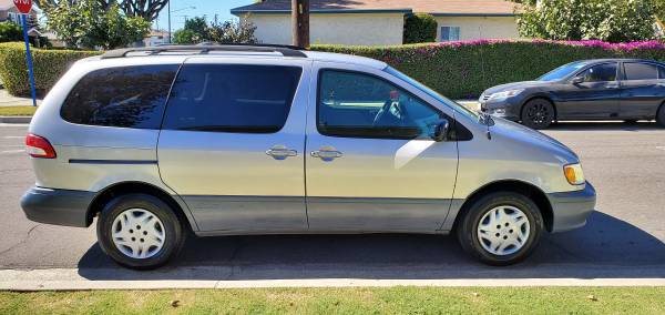 2002 Toyota Sienna Van LE V6 1-Owner 115K Cold A/C Runs Great for sale in Cerritos, CA – photo 2