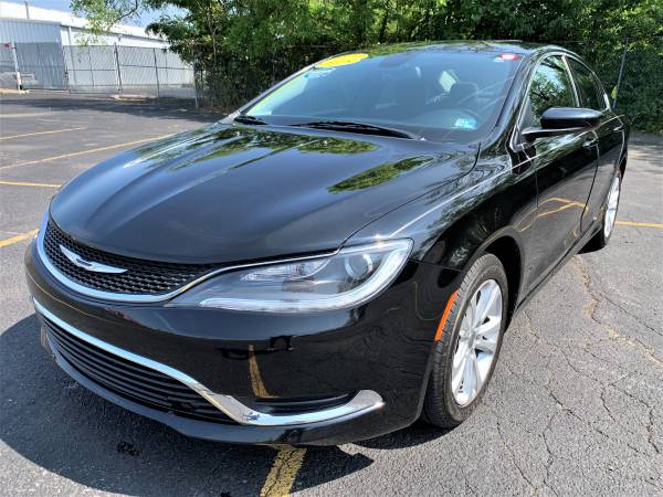 2015 CHRYSLER 200 LIMITED BACKUP CAM SUNROOF BT/XM LOW MILES VERY NICE for sale in Winchester, VA