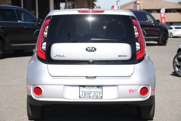 2016 Kia Soul Ev Wagon wagon Silver for sale in San Jose, CA – photo 5