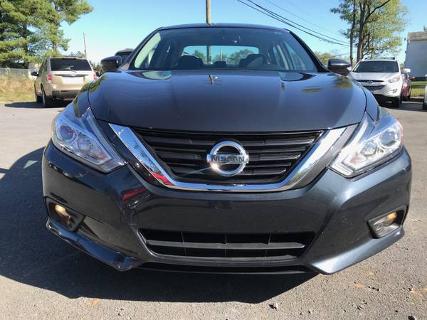 2018 Nissan Altima SL ((As Low As $900 Down)) for sale in Inwood, WV – photo 9