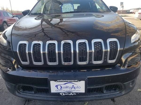2017 JEEP CHEROKEE Latitude - SUV - cars & trucks - by dealer -... for sale in Gillette, WY – photo 3