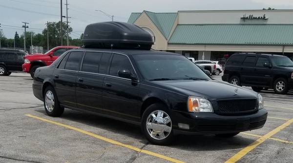 🔵 2001 Cadillac Deville 6 door limo for sale in Chesterton, IL