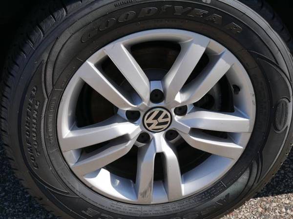 2017 Volkswagen Tiguan for sale in Burnsville, MN – photo 16