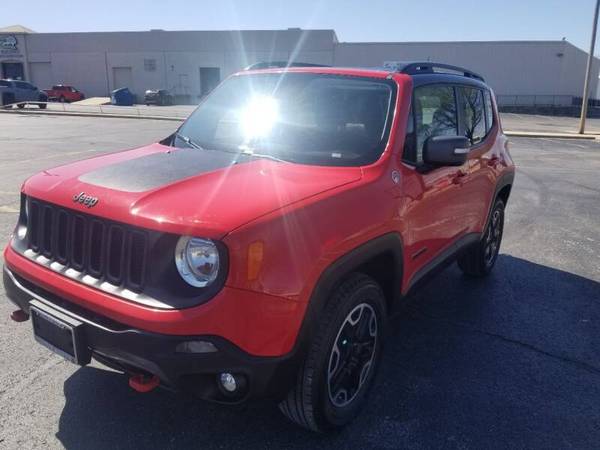 2016 Jeep Renegade Trailhawk 4X4 - Leather & Loaded! - cars & for sale in Tulsa, OK – photo 7