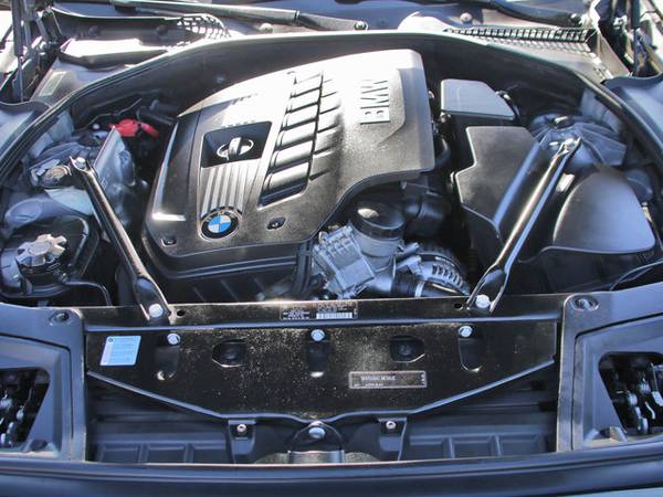 2011 BMW 5 Series 528i sedan Space Gray Metallic for sale in Salinas, CA – photo 22