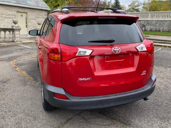 2014 Toyota RAV4 AWD 4dr LE (Natl) -EASY FINANCING AVAILABLE - cars... for sale in Bridgeport, CT – photo 10
