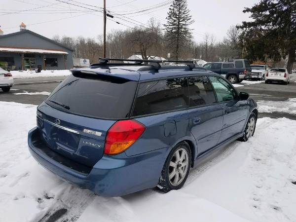 05 Subaru legacy AWD wagon with no rust no dents/clean carfax for sale in Montgomery, NY – photo 3