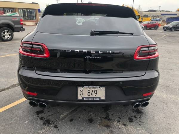 2018 Porsche Macan Sport AWD Trade-In s Welcome for sale in Green Bay, WI – photo 6