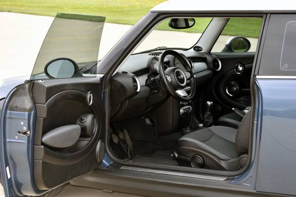 2010 MINI Cooper Hardtop - 6-Speed Manual - - by for sale in Wadsworth, OH – photo 9