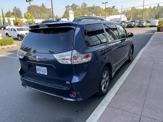2019 Toyota Sienna SE 7-Passenger AWD for sale in Gladstone, OR – photo 5