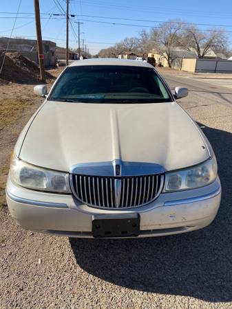 Lincoln town car - cars & trucks - by owner - vehicle automotive sale for sale in Portales, NM – photo 6