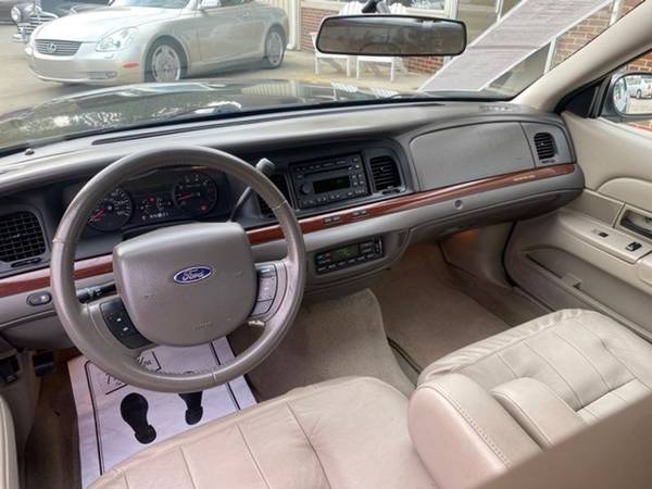 2011 Ford Crown Victoria LX - - by dealer for sale in Medina, OH – photo 22