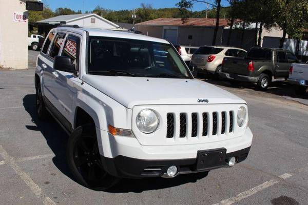 2012 Jeep Patriot Latitude 4x4 4dr SUV - - by dealer for sale in Johnson City, TN – photo 2