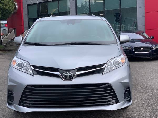 2018 Toyota Sienna LE Passenger Van for sale in Portland, OR – photo 2