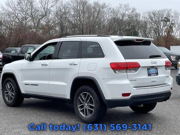 2017 Jeep Grand Cherokee Limited SUV - - by dealer for sale in Patchogue, NY – photo 3