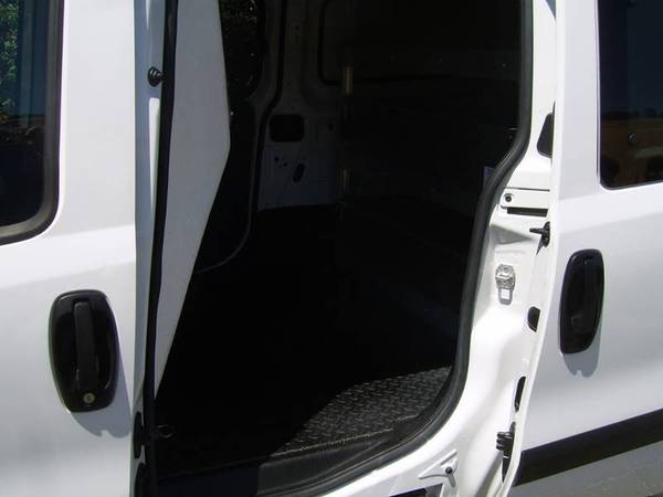 2016 RAM ProMaster City Wagon SLT 4dr Mini Van wagon White for sale in Hayward, CA – photo 6