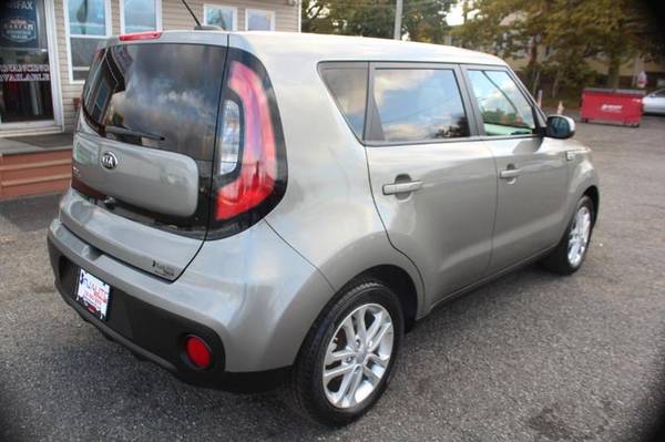 2017 Kia Soul 5dr Auto 1 OWNER BLUETOOTH BACKUP CAM ONLY 63K GRAY!!... for sale in south amboy, NJ – photo 3