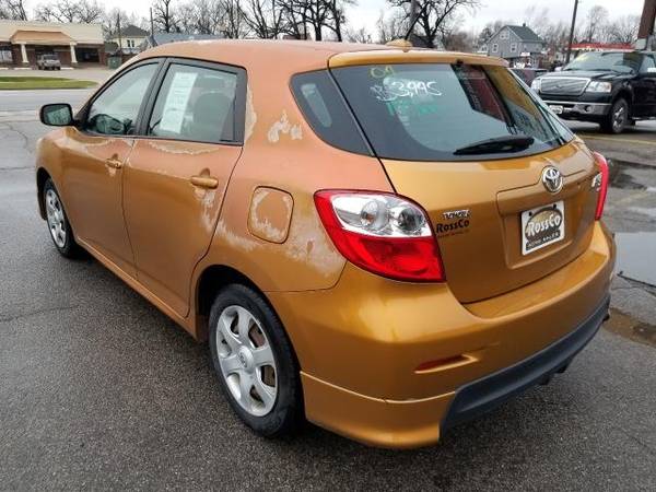 2009 Toyota Matrix S 5-Speed AT - cars & trucks - by dealer -... for sale in Cedar Rapids, IA – photo 4