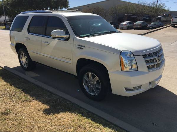 2012 Cadillac Escalade AWD PREMIUM Navigation Rear Entertainment for sale in Mansfield, TX – photo 4