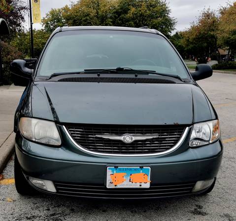 2002 Chrysler Town & Country LXi minivan for sale in Evanston, IL