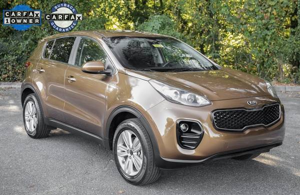 Kia Sportage AWD SUV Bluetooth Rear Camera Low Miles Like New Nice! for sale in Chattanooga, TN – photo 2