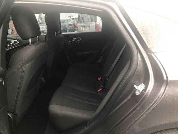 2016 Chrysler 200 Limited for sale in Rome, NY – photo 24