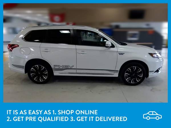 2018 Mitsubishi Outlander PHEV SEL Sport Utility 4D suv White for sale in Manchester, NH – photo 10