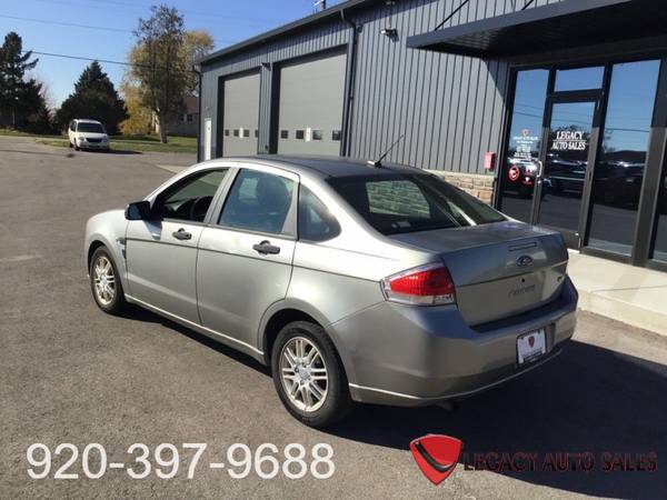 2008 FORD FOCUS SE - cars & trucks - by dealer - vehicle automotive... for sale in Jefferson, WI – photo 4
