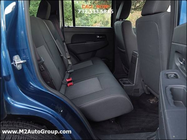 2009 Jeep Liberty Sport 4x4 4dr SUV - cars & trucks - by dealer -... for sale in East Brunswick, NY – photo 10