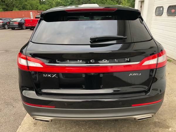 2016 Lincoln MKX Reserve AWD - Pano Moonroof - Navigation - Rear TV... for sale in binghamton, NY – photo 5