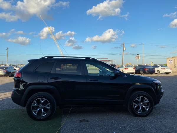 2014 JEEP CHEROKEE TRAILHAWK - cars & trucks - by dealer - vehicle... for sale in Corpus Christi, TX – photo 2