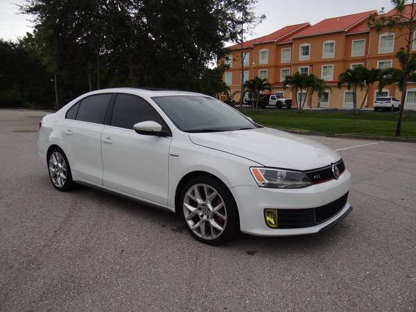 2014 VOLKSWAGEN JETTA GLI 30th ANN MANUAL NO ACCIDENT FL CLEAN TITLE for sale in Fort Myers, FL – photo 9