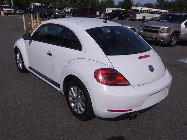 2015 VOLKSWAGEN BEETLE COUPE 1.8T Classic - MILITARY DISCOUNTS! for sale in Dumfries, VA – photo 6