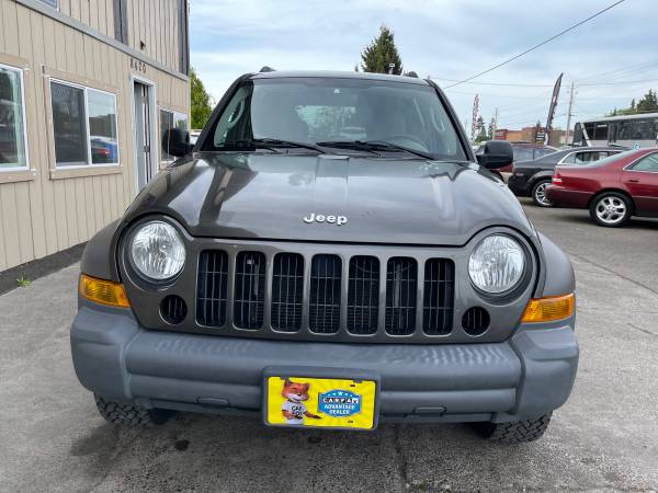 2006 Jeep Liberty Sport (4x4) 3 7L V6 Clean Title Well Maintained for sale in Vancouver, OR – photo 10