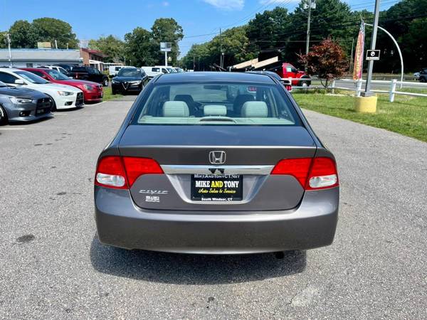 Look What Just Came In! A 2011 Honda Civic Sdn with 86, 436 for sale in South Windsor, CT – photo 7