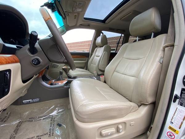 2006 Lexus GX470: LOW Miles 4WD DESIRABLE 3rd Row Seating for sale in Madison, WI – photo 10