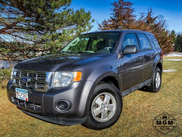 2011 FORD ESCAPE - cars & trucks - by dealer - vehicle automotive sale for sale in Oak Grove, MN